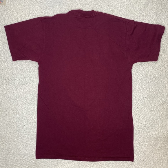 Vintage Jerzees Gatlinburg Tennessee Wolf T-Shirt: Size Medium - Picture 2 of 9